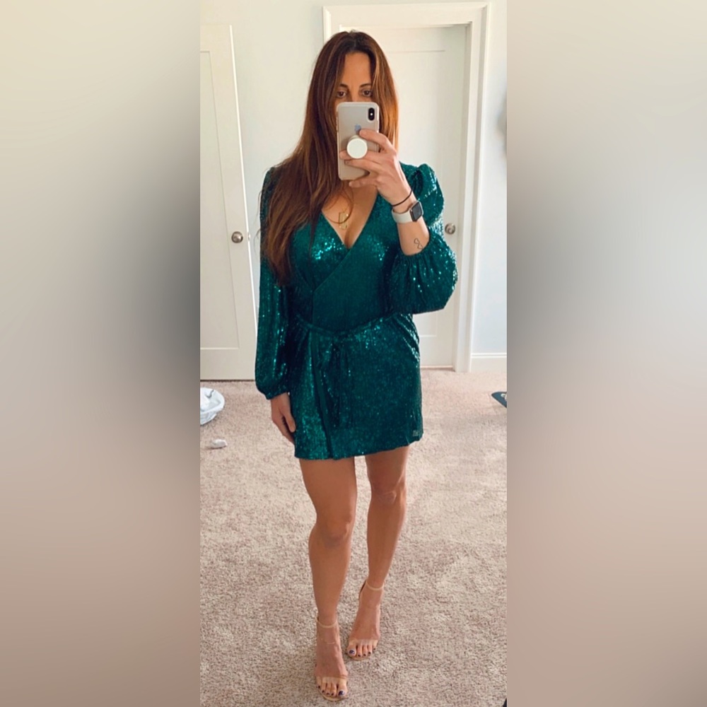 Lulu’s emerald green sequin cocktail/party dress